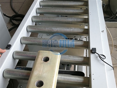 滾筒輸送機